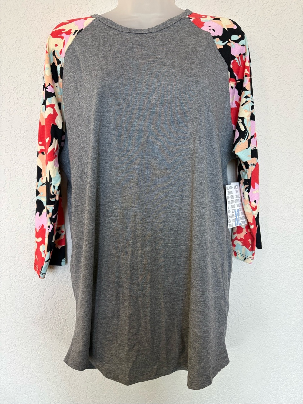 LuLaRoe Gray 3/4 Sleeve Top